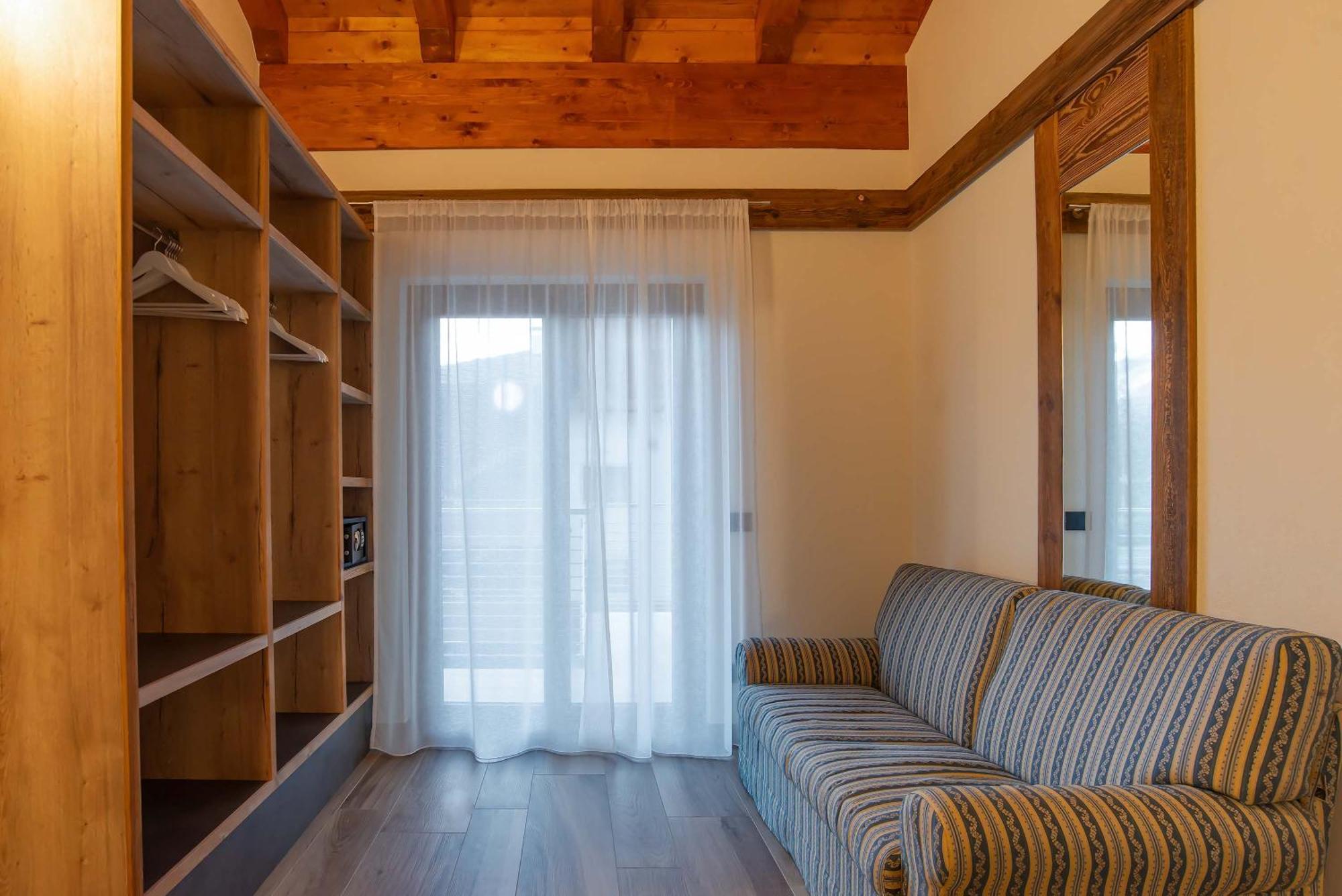 Relais Du Foyer Otel Châtillon Oda fotoğraf