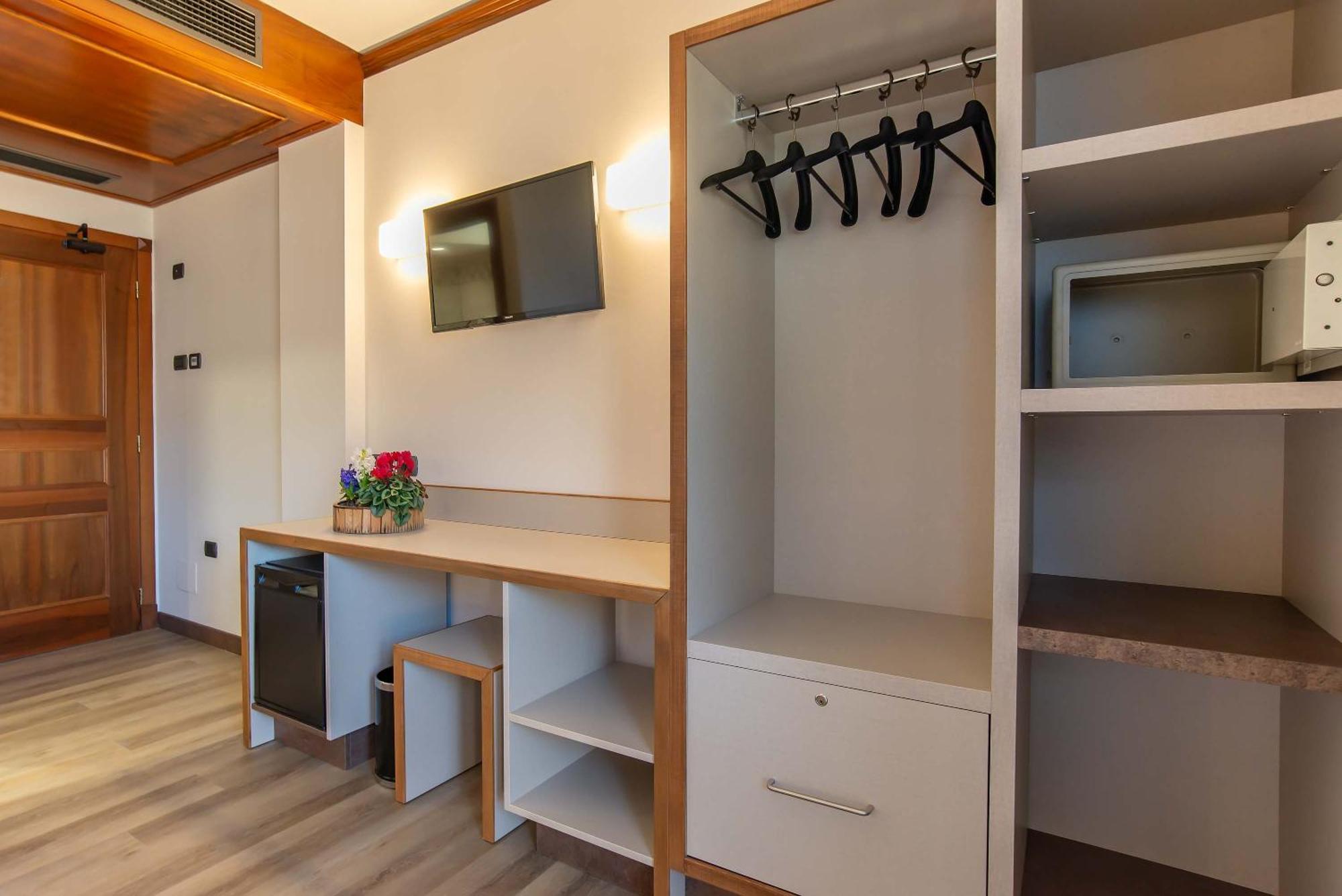 Relais Du Foyer Otel Châtillon Oda fotoğraf